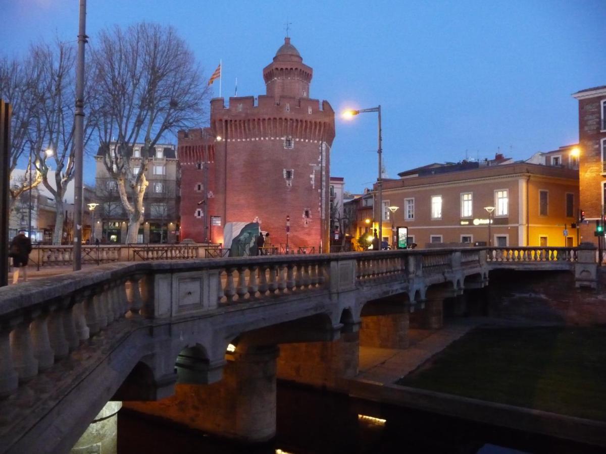 Tres Bel Appartement Perpignan Bagian luar foto